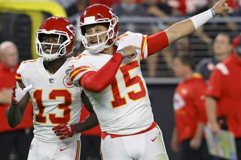 Patrick Mahomes Delivers Frightening Message to the NFL After Chiefs’ Demolition of Raiders: ‘I..
