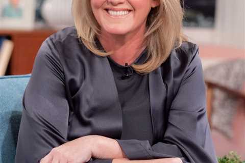 Sally Lindsay hits out at ‘fame-hungry’ Coronation Street stars saying they only care about showbiz ..