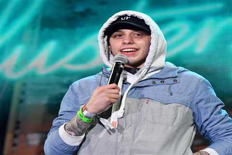 'SNL' comedian Pete Davidson is reportedly joining Jeff Bezos on a Blue Origin space flight later..