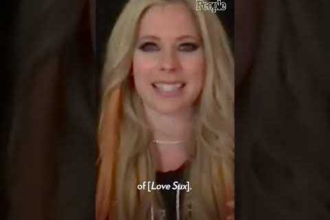 Avril Lavigne Reveals Which Songs She Still Loves to Perform