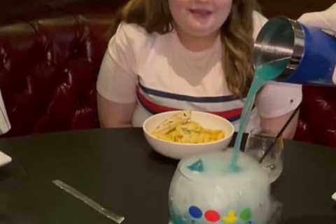 Mama June’s daughter Honey Boo Boo, 16, shares rare video & looks all ‘grown-up’ while on night ..