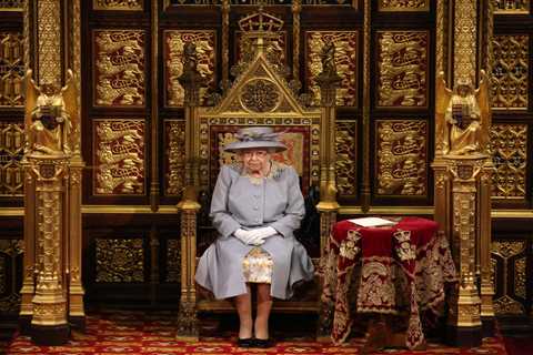 Queen’s withdrawal from State Opening of Parliament sparks fresh health fears ahead of Platinum..