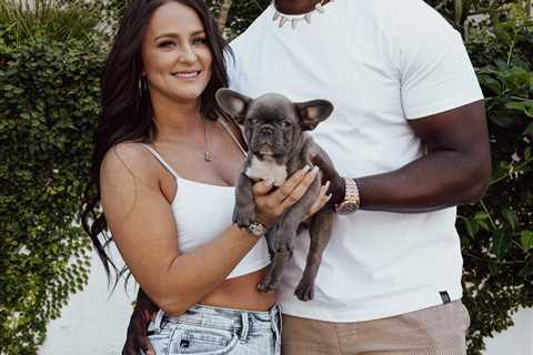 Teen Mom Leah Messer accused of putting her new puppy in DANGER by letting him play unleashed in..