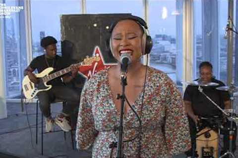 Emeli Sandé - Next To Me   (Live on The Chris Evans Breakfast Show with Sky)