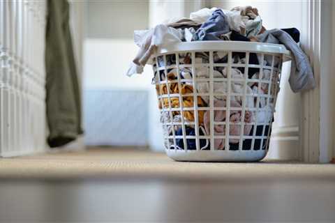 I’m a cleaning guru…My 27p hack will prevent your clothes from fading in the wash – and it’s..