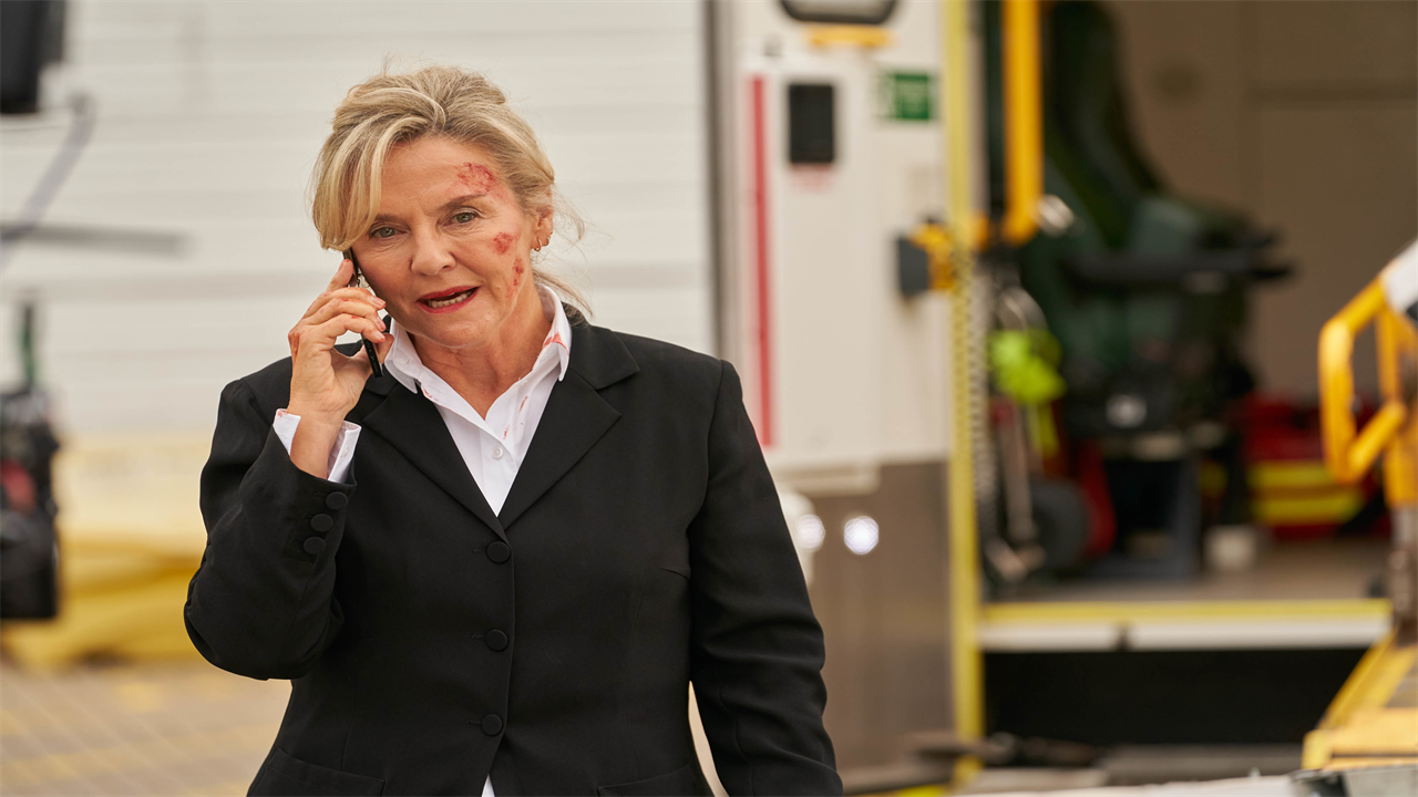 Silent Witness star Amanda Burton admits surprise return to show left her in tears