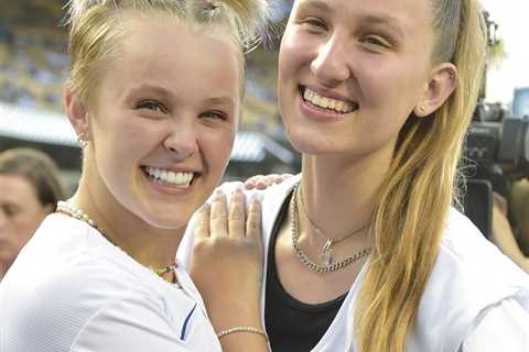 JoJo Siwa and Girlfriend Kylie Prew Adorably Caught on Kiss Cam at Dodger Stadium