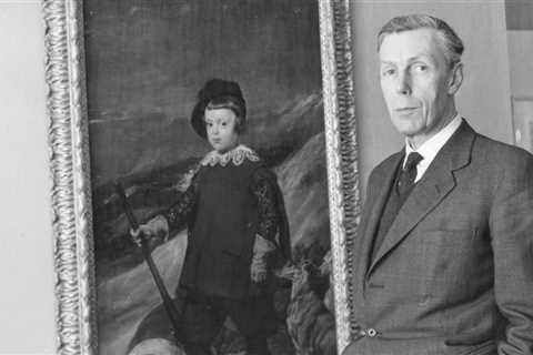 Who was Anthony Blunt and what did he do to The Queen?