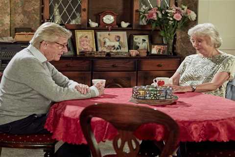 Coronation Street spoilers: Ken Barlow invites ex lover Wendy Crozier over for a night of pasta and ..