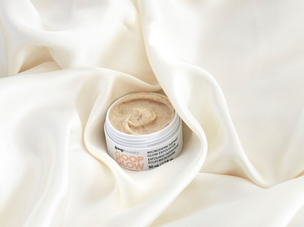 This ‘Facial In A Jar’ Is The Next Best Thing To Professional Microderm For Brightening And Smoothing Skin