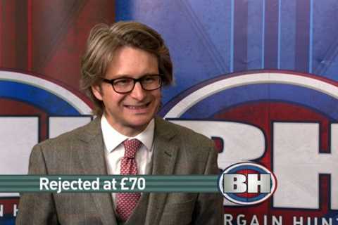 Bargain Hunt fans livid as they spot something VERY wrong with man’s item – raging ‘how is he the..