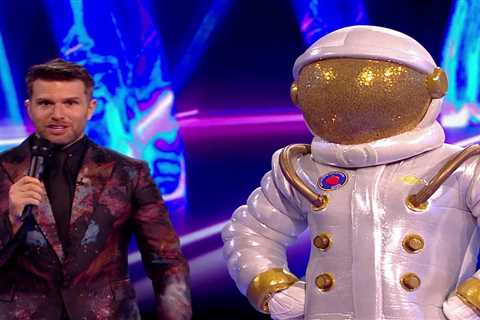 The Masked Dancer fans stunned as Astronaut is revealed as Hollywood superstar