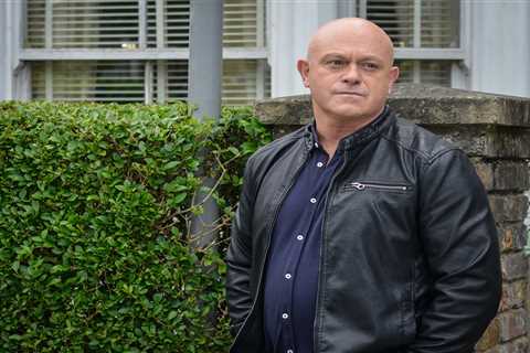 EastEnders viewers convinced Grant Mitchell will make explosive return as Phil drafts in backup