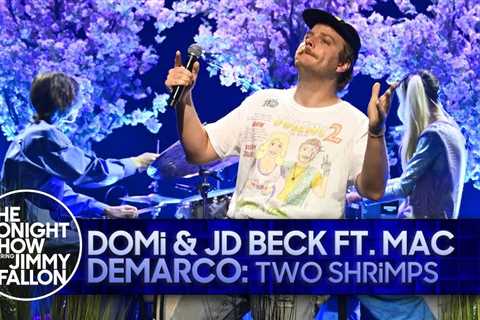 Watch Mac DeMarco Join DOMi & JD Beck For A Tricky, Trippy Fallon Performance