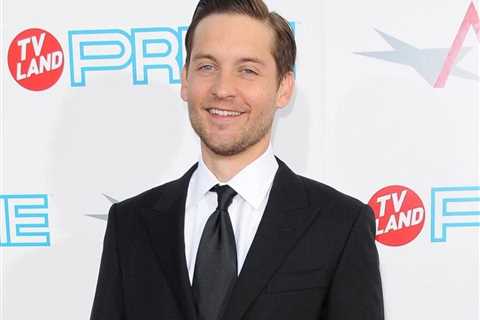 Tobey Maguire Is Joined By His Eldest Daughter On Red Carpet At ‘Babylon’ Premiere