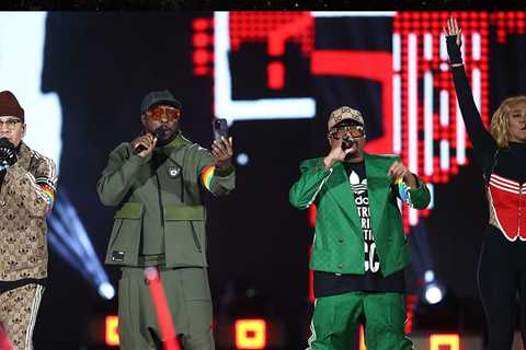 Black Eyed Peas Wear Rainbow Armbands During NYE Poland Show