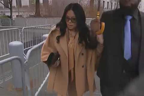 'RHOSLC' Jen Shah Arrives to Court for Sentencing in Wire Fraud Case