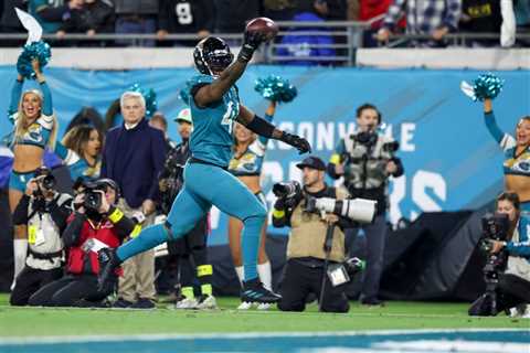 Jaguars grab unexpected playoff spot with win over Titans