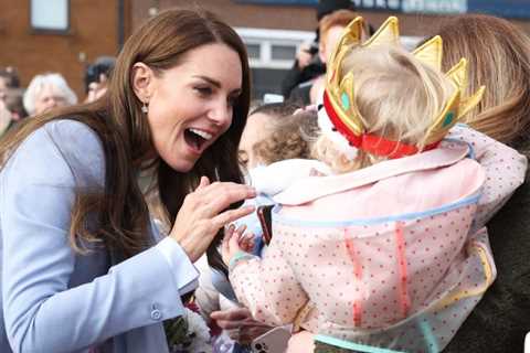 The Royal Family’s Birthday Wish To Kate Middleton Is A Photo Of Her Doing What She Does Best:..