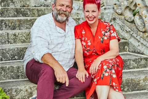 Escape to the Chateau’s Dick Strawbridge says emotional goodbye to family as he kicks off exciting..