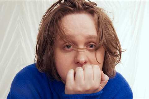 A Lewis Capaldi Documentary Is Coming to Netflix: ‘Pretty Terrified for Everyone to See This’