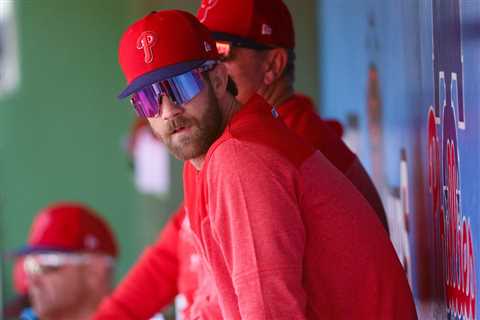 Bryce Harper could be back early in Phillies surprise