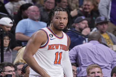 Jalen Brunson back in Knicks lineup after nagging foot injury