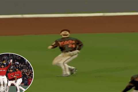 Orioles fall to Red Sox after outfielder drops routine fly ball