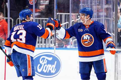 Islanders finding ways to ‘alleviate’ power play without Mathew Barzal