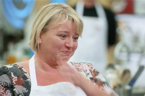 MasterChef contestant breaks down in floods of tears as John Torode attacks her onion bhaji pie