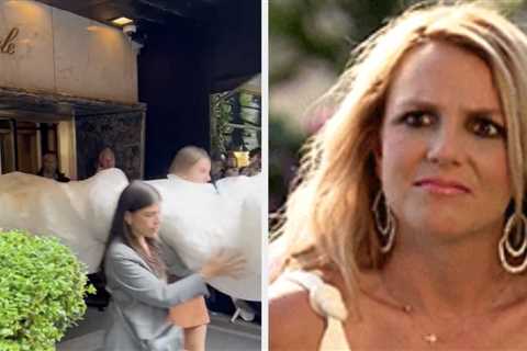 The Dust Has Settled, And We Still Have No Idea Who (Or What) Was In That Bag At The Met Gala
