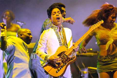 Prince to Be Honored With Minnesota Highway Sign