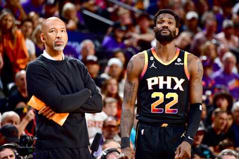 DeAndre Ayton blows off media after getting benched late in Suns’ win