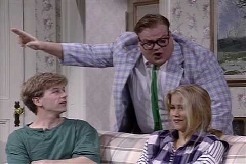 30 Years Ago: Chris Farley Brings Matt Foley and His Van to 'SNL'