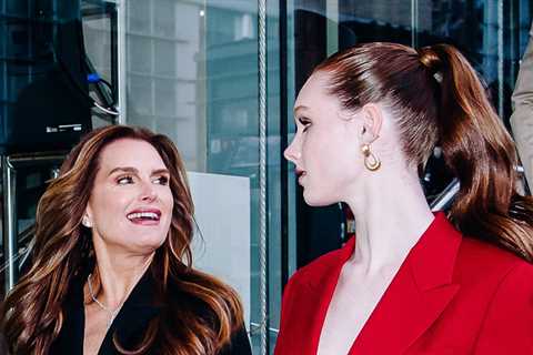 Despite Saying She Doesn't Want Her Kids To Model, Brooke Shields Supports Her Daughter Grier..