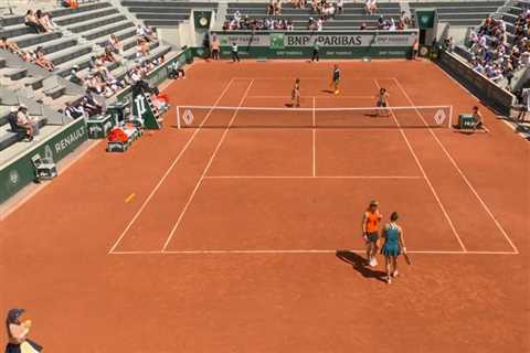 Women’s doubles team disqualified from French Open after ball girl gets hit
