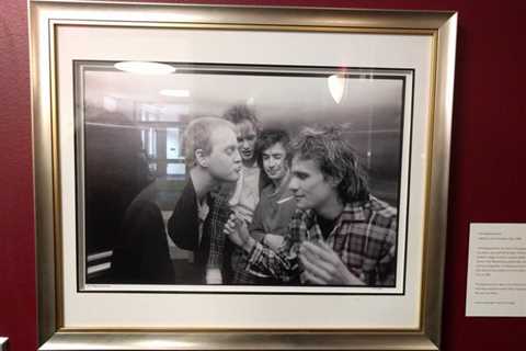 Replacements Photos Removed From University Of Minnesota Building After Student Complaints