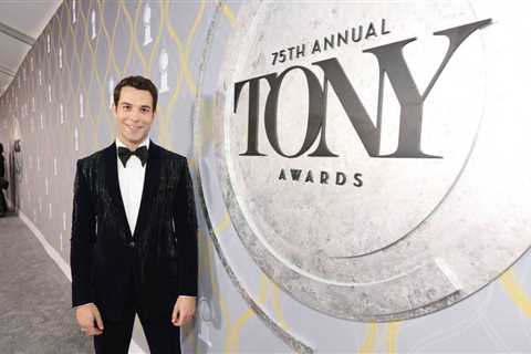 Julianne Hough & Skylar Astin to Co-Host ‘The Tony Awards: Act One’