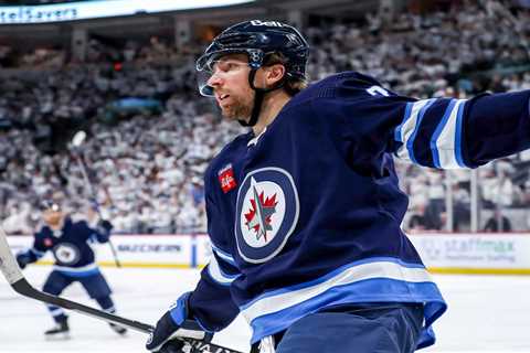 Veteran forward Blake Wheeler signs with Rangers in busy start to NHL free agency