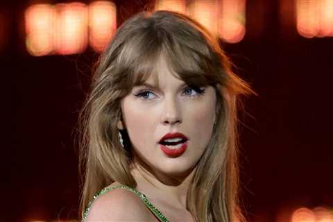 Taylor Swift Has Reportedly Been Fined 32 Times Over Trash That Was Disposed In Front Of Her NYC..