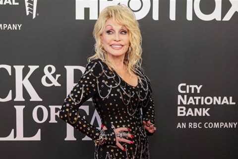 Here’s Why Dolly Parton Is Reluctant About Becoming an AI Hologram