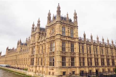 Major security breach after woman breaks into Houses of Parliament on same day King Charles visited ..