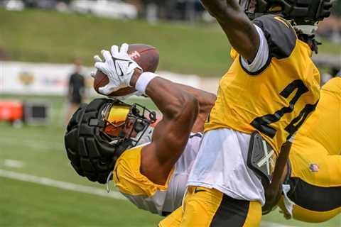 George Pickens makes insane one-handed catch at Steelers’ training camp