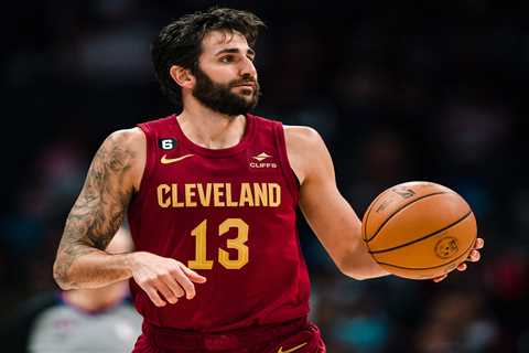 Ricky Rubio pauses career to work on mental health as Spain preps for World Cup