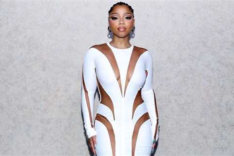 Chloe Bailey Attended the Hall of Fame Induction for Dwayne Wade in a $2,010 White Mugler Spiral..