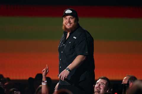 Luke Combs’ ‘Fast Car’ Accelerates to No. 1 on Adult Pop Airplay Chart