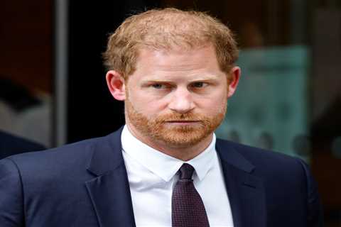 Prince Harry WILL return to UK days before anniversary of Queen’s death… but is SNUBBED from family ..