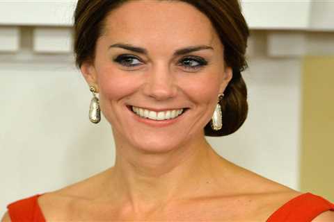 I’m a fashion stylist – Kate Middleton uses clever underwear trick to hide bra straps and VPL