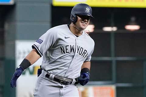 Jasson Dominguez homers in first Yankees at-bat in out-of-this-world moment