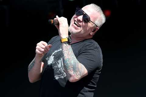 Steve Harwell, Former Smash Mouth Singer, Dies at 56